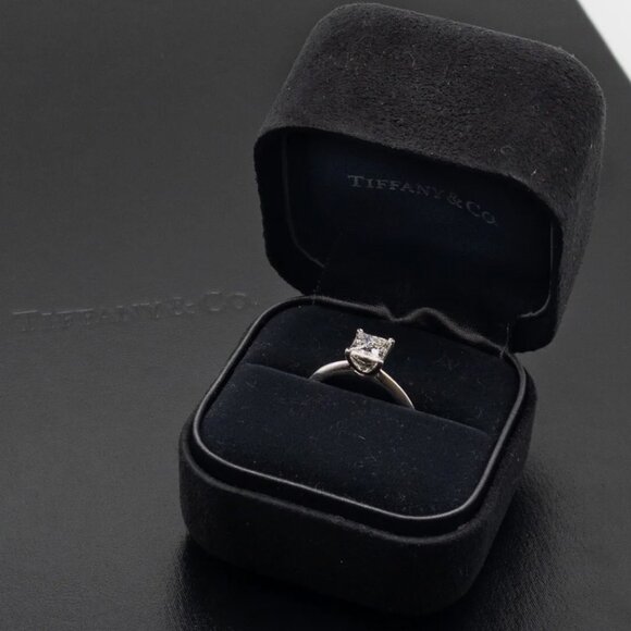 TIFFANY & CO PRINCESS CUT DIAMOND 1CT+ WEDDING RING WITH BOX AND PAPER - Picture 2 of 8